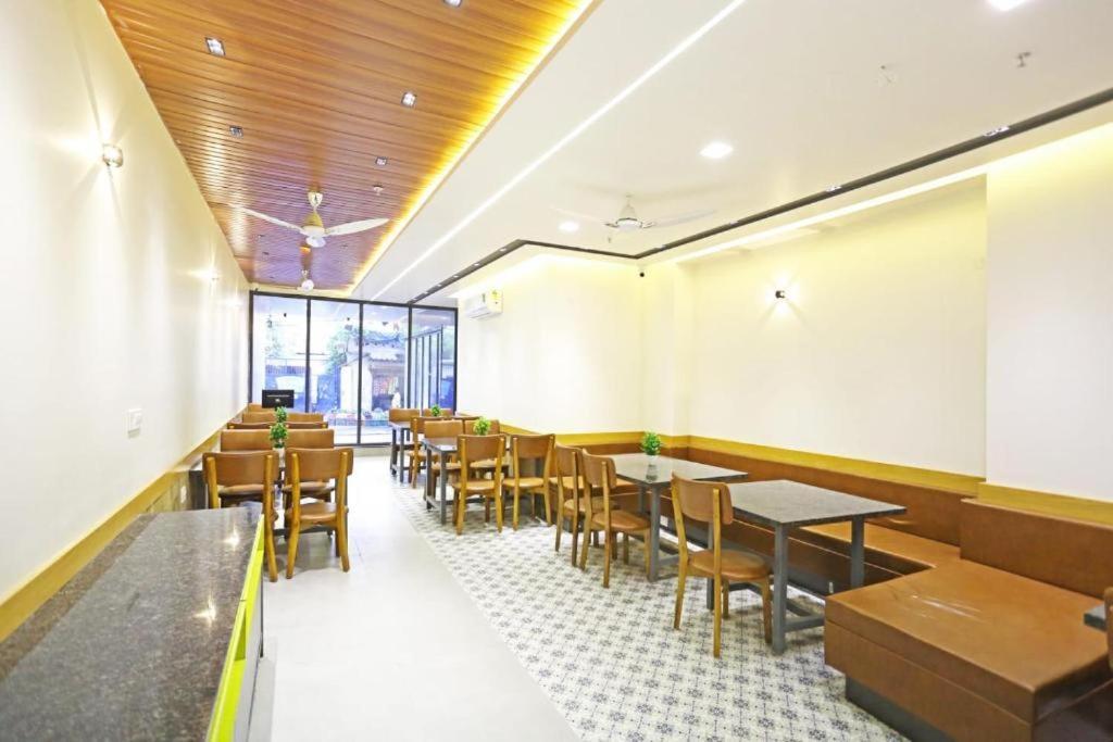 Hotel Almora Sky Near By Delhi International Airport With - Free Airport Pickup And Drop New Delhi Exterior photo