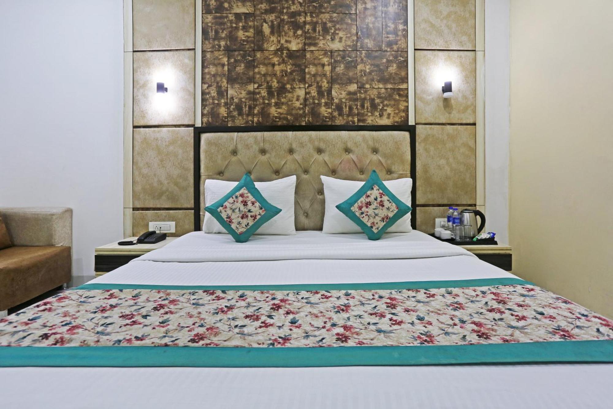 Hotel Almora Sky Near By Delhi International Airport With - Free Airport Pickup And Drop New Delhi Exterior photo