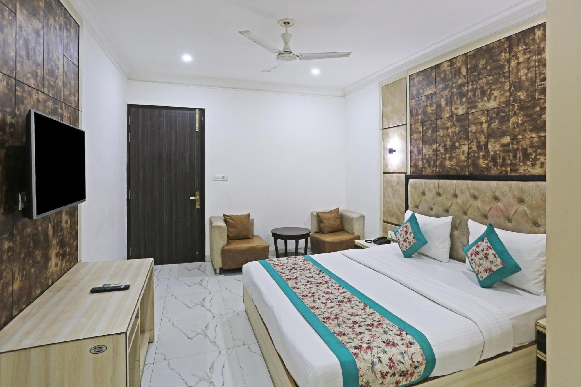 Hotel Almora Sky Near By Delhi International Airport With - Free Airport Pickup And Drop New Delhi Exterior photo